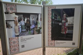 Фотовыставка работ Костаса Асимиса «Сокровища традиционного костюма: записки путешественника», Череповец, Советский проспек, 30а.