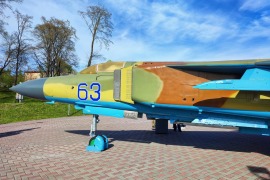 Истребитель МиГ-23 (Парк Победы, город Череповец)