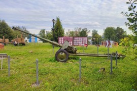 85-миллиметровая пушка Д-44 в Парке Победы, город Череповец