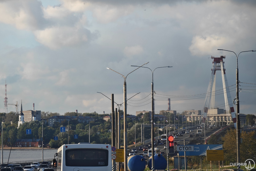 Ночные ограничения на Октябрьском мосту
