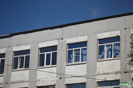 В городе за год обновили окна в школах и детсадах: комфорт к юбилею или запоздалая необходимость?